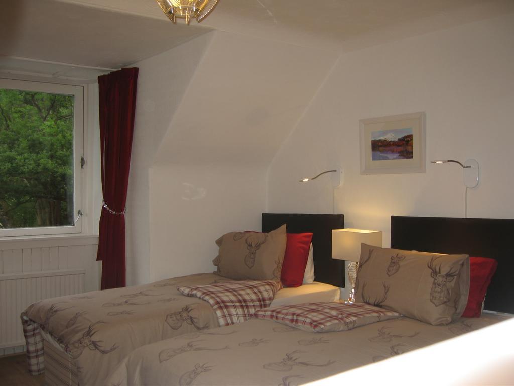 The Golden Larches Bed & Breakfast Lochearnhead Room photo